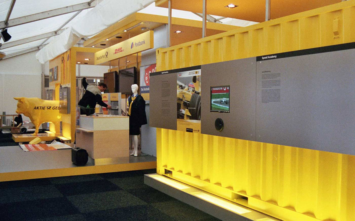 Ausstellung 10 Jahre Deutsche Post AG, Ausstellungskuben, Brand Space