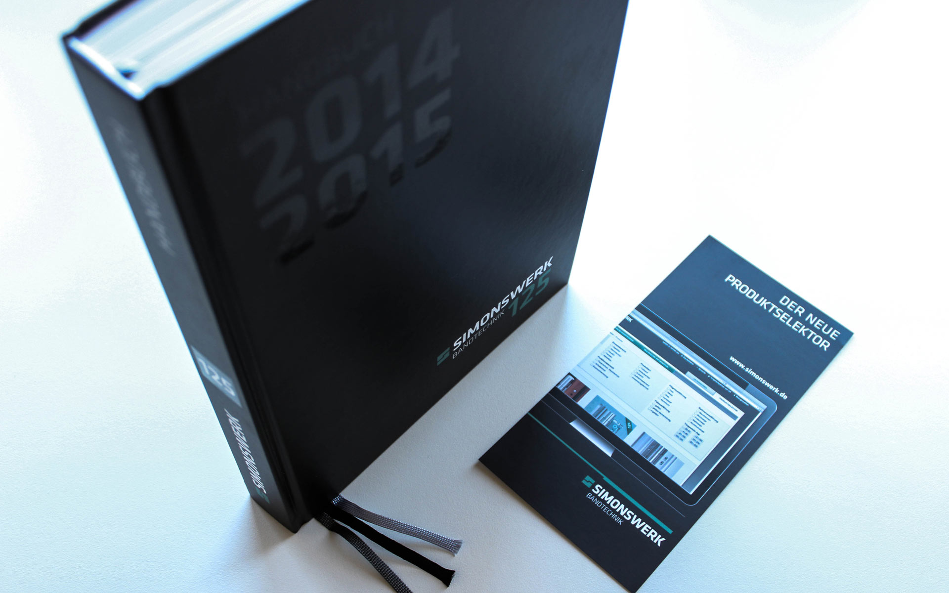 Simonswerk Kompendium 2012, stay golden, Kataloggestaltung und Launch-Flyer