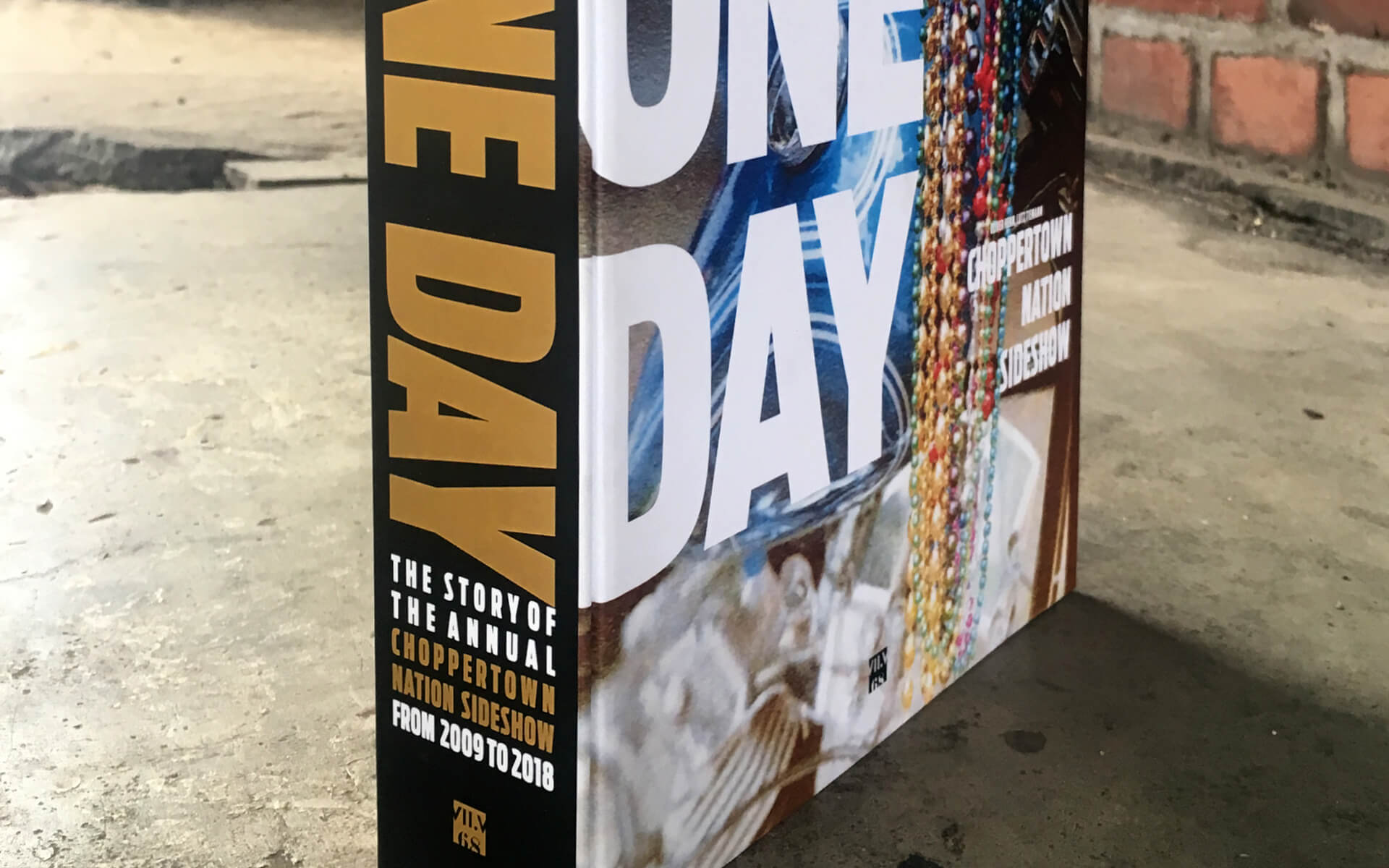 Titel, FOR ONE DAY – Choppertown Nation Sideshow, Kaldenkirchen, Buchgestaltung, Editorial Design